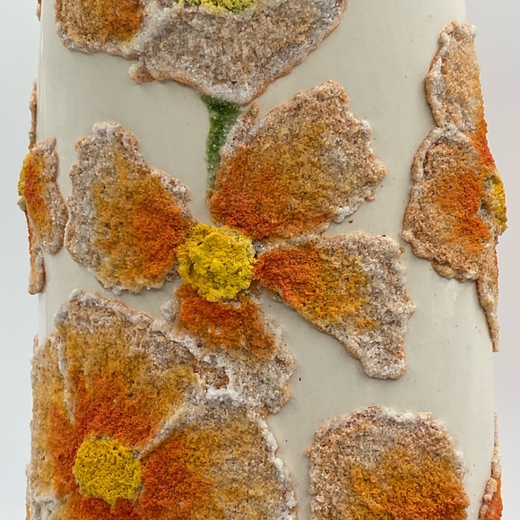 Vintage‎ Ceramic Vase Handmade 1987 Joan Muss Cream Orange Flowers Lava Textured - Picture 6 of 10